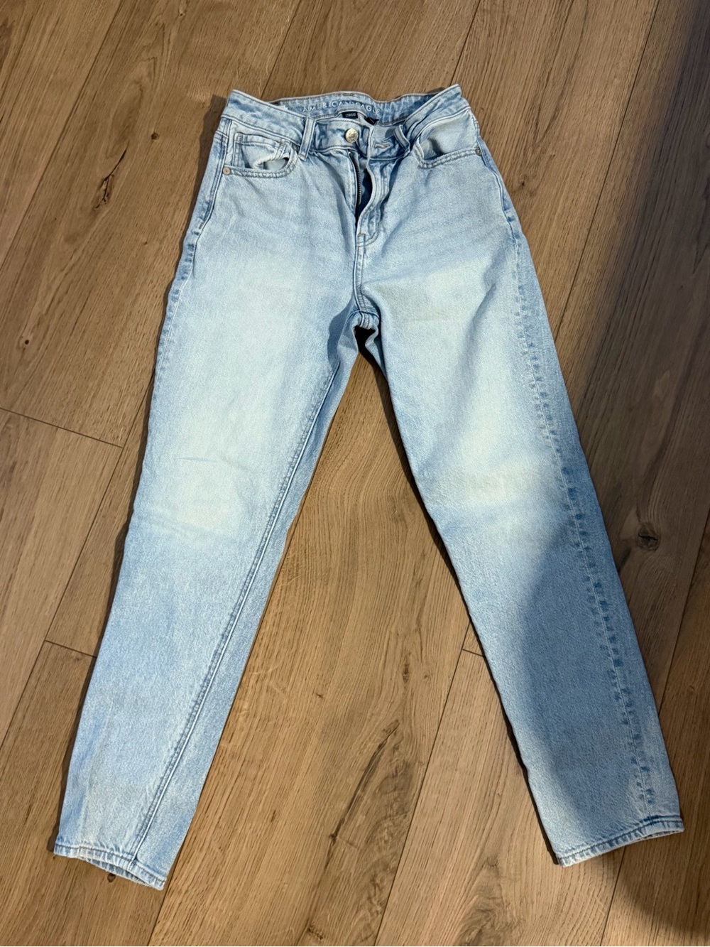 American Eagle Mom Jean